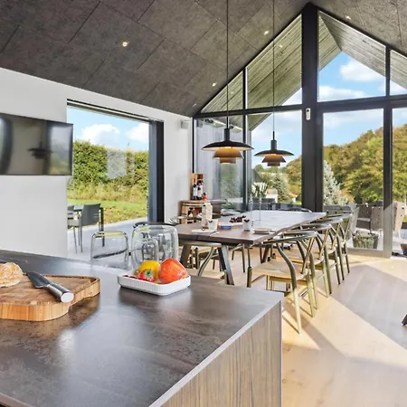 Amazing In With House Sea View