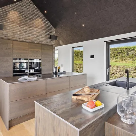 Hébergement de vacances Amazing In With House Sea View *